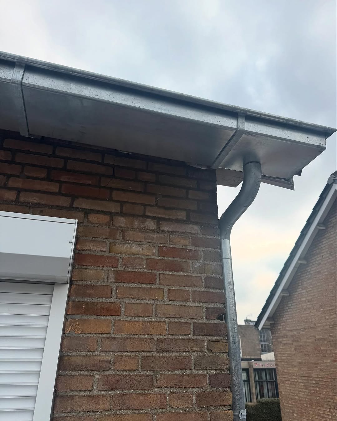 Renovatie dakgoten