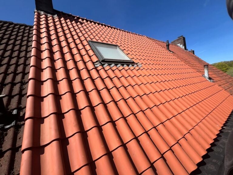 OVH pannendak vernieuwd met Resitrix beklede dakgoten rondom 1